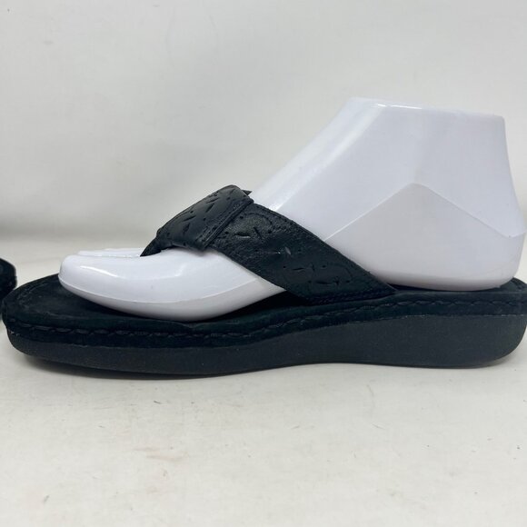 Easy Spirit Womens Black Laser Cut Knot Thong Sandal Size 8 M - Picture 4 of 9